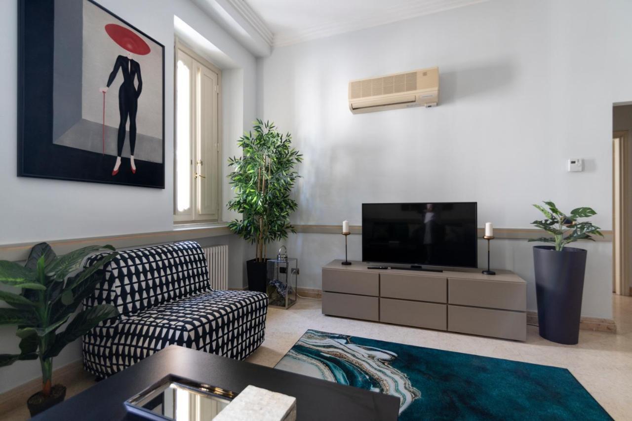Apartmán Dimora Storica Palazzo Marescalchi Belli Řím Exteriér fotografie