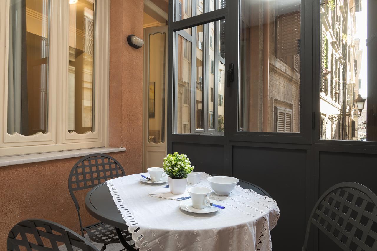 Apartmán Dimora Storica Palazzo Marescalchi Belli Řím Exteriér fotografie