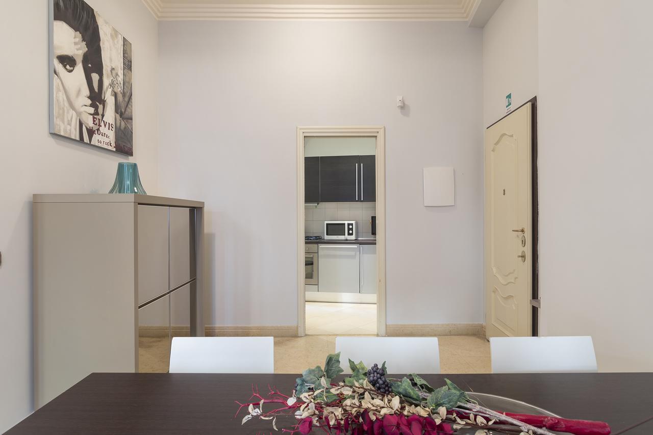 Apartmán Dimora Storica Palazzo Marescalchi Belli Řím Exteriér fotografie