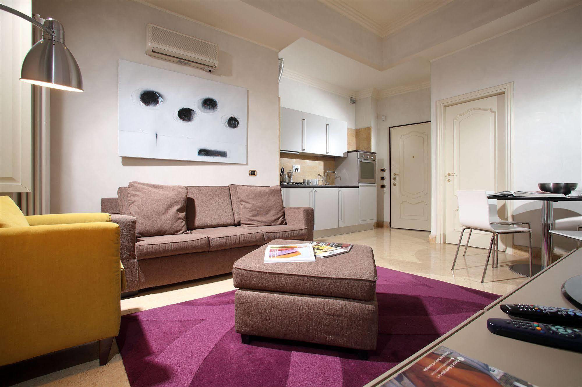 Apartmán Dimora Storica Palazzo Marescalchi Belli Řím Exteriér fotografie