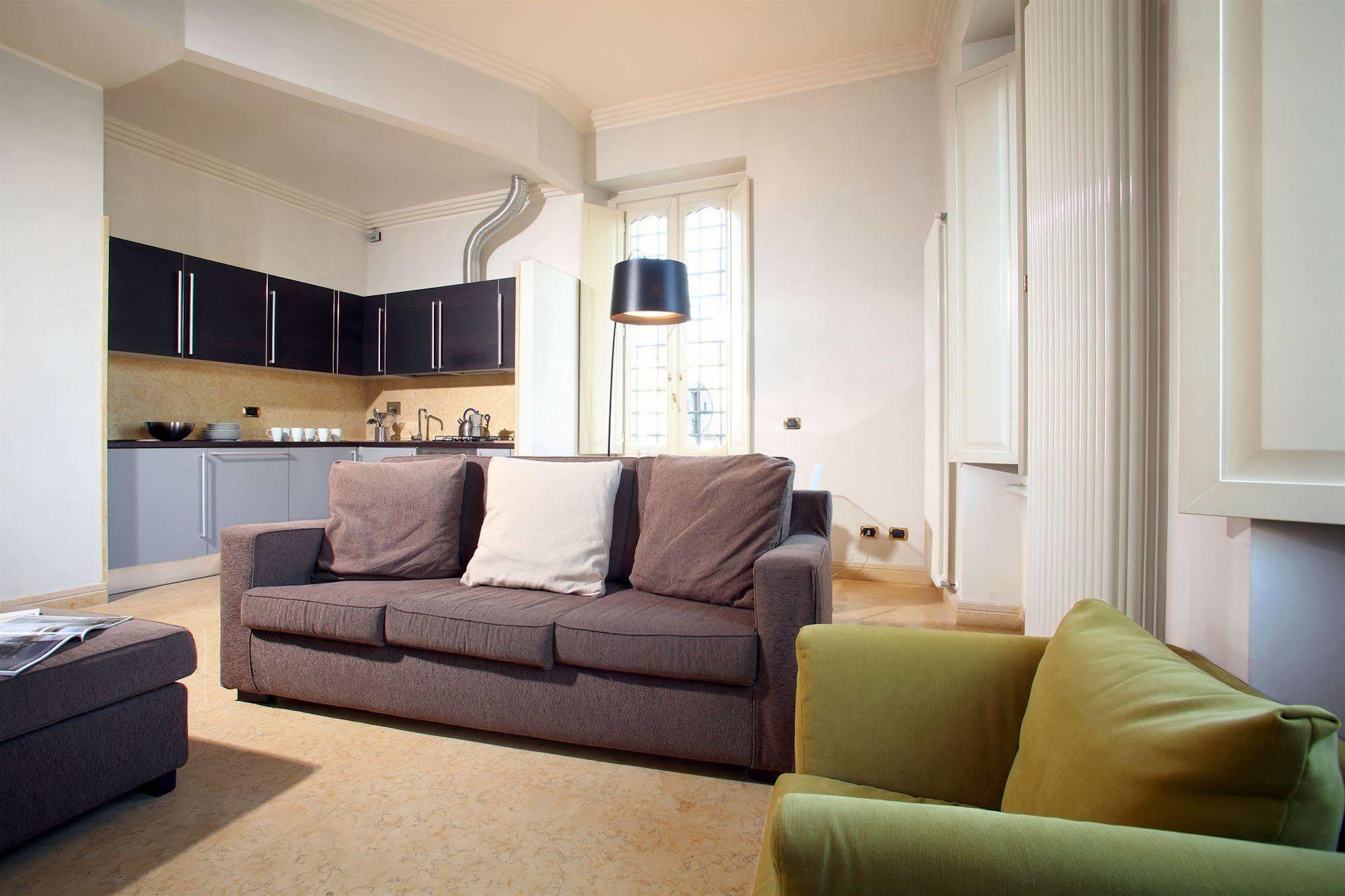 Apartmán Dimora Storica Palazzo Marescalchi Belli Řím Exteriér fotografie
